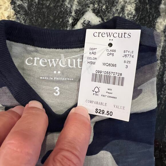 NWT J. Crew Boys' Blue and Grey Long-Sleeve Camouflage Tee - SIZE 2 - Picture 7 of 9